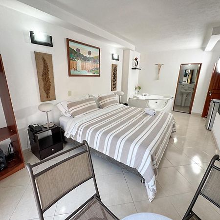 Hotel Puerto Bahia ซานกิล ภายนอก รูปภาพ