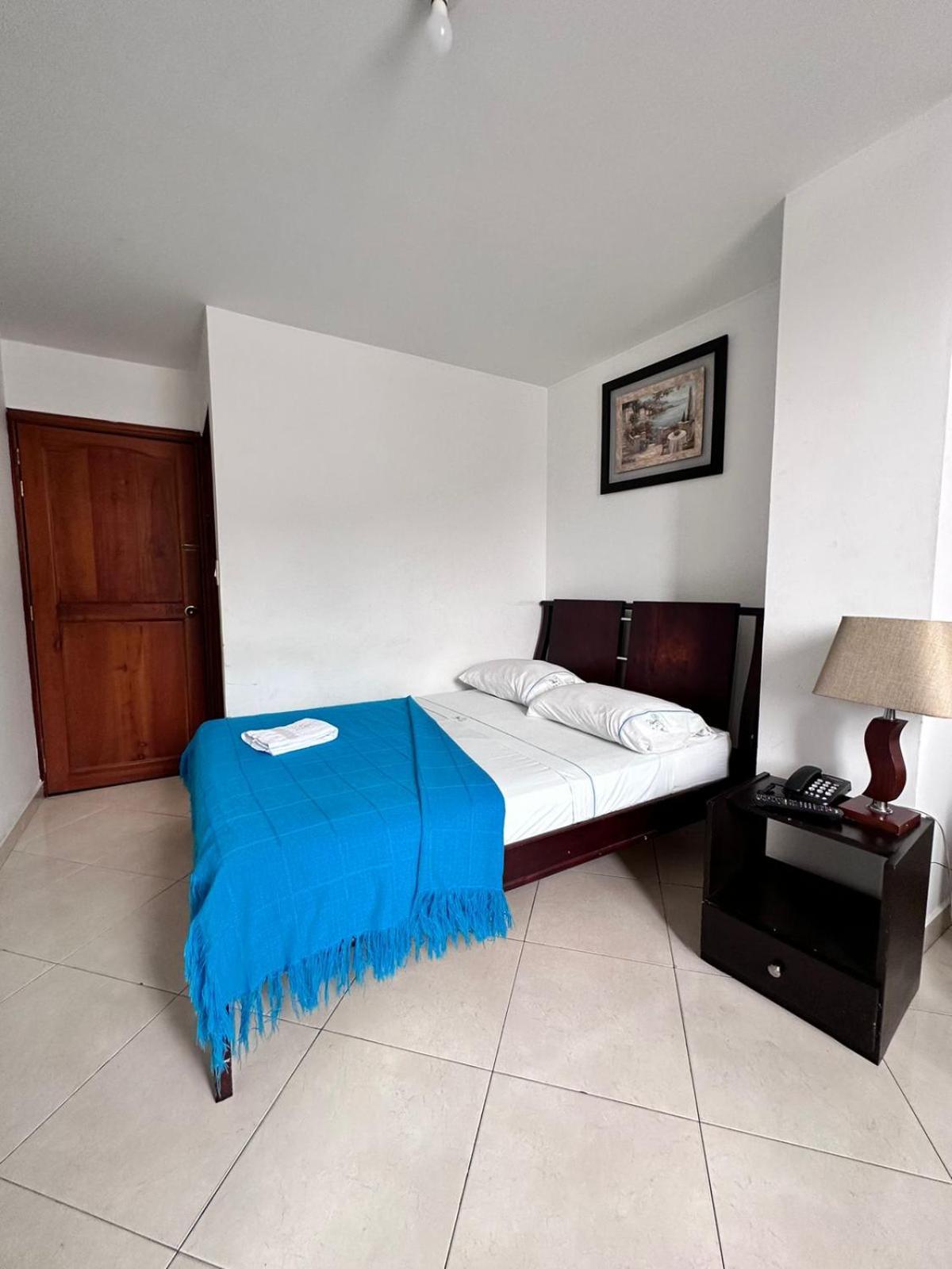 Hotel Puerto Bahia ซานกิล ภายนอก รูปภาพ
