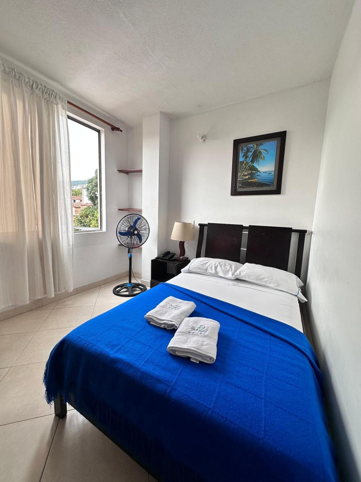 Hotel Puerto Bahia ซานกิล ภายนอก รูปภาพ