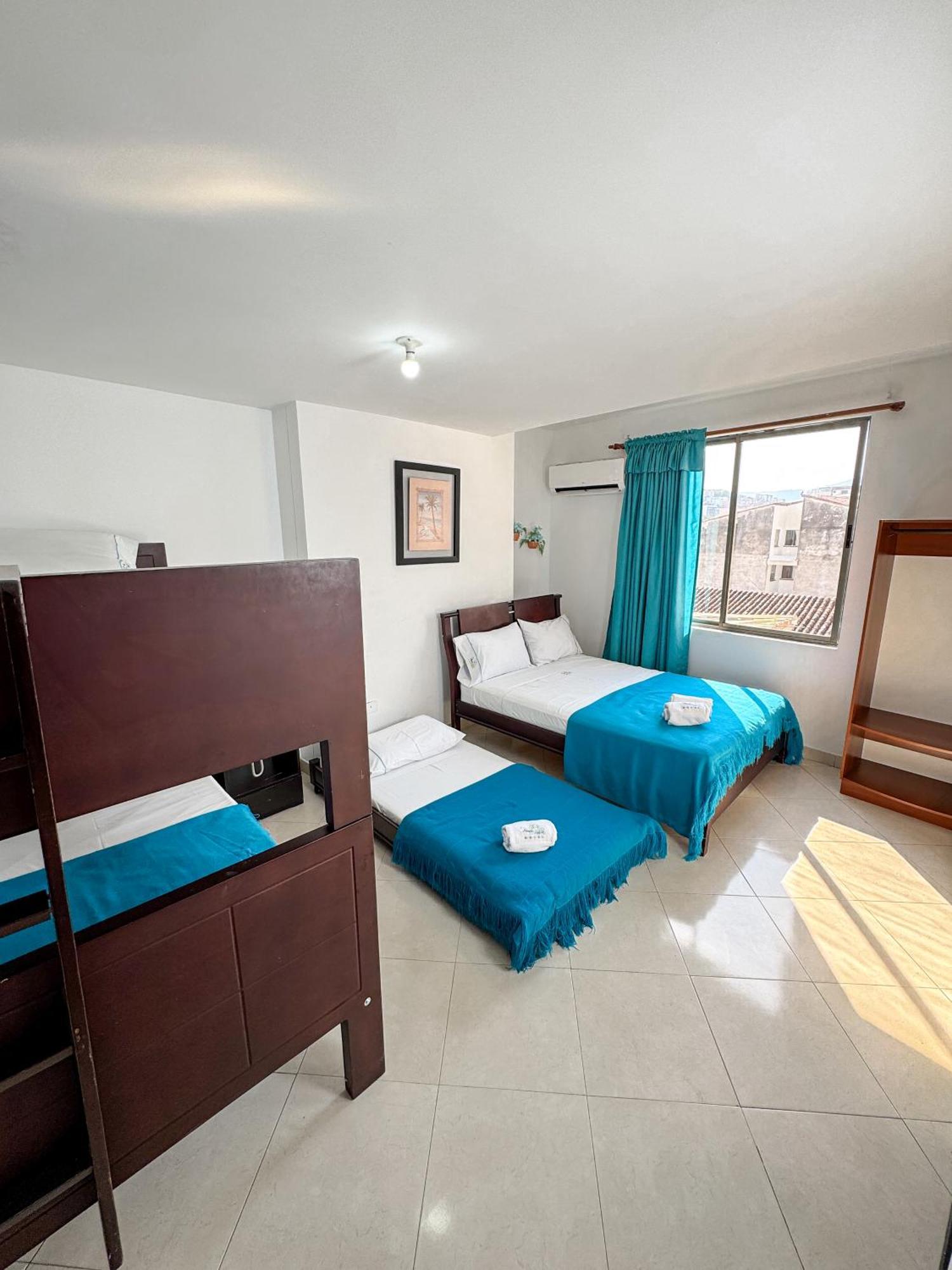 Hotel Puerto Bahia ซานกิล ภายนอก รูปภาพ
