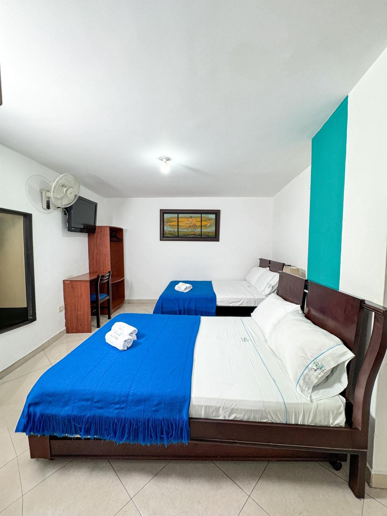 Hotel Puerto Bahia ซานกิล ภายนอก รูปภาพ