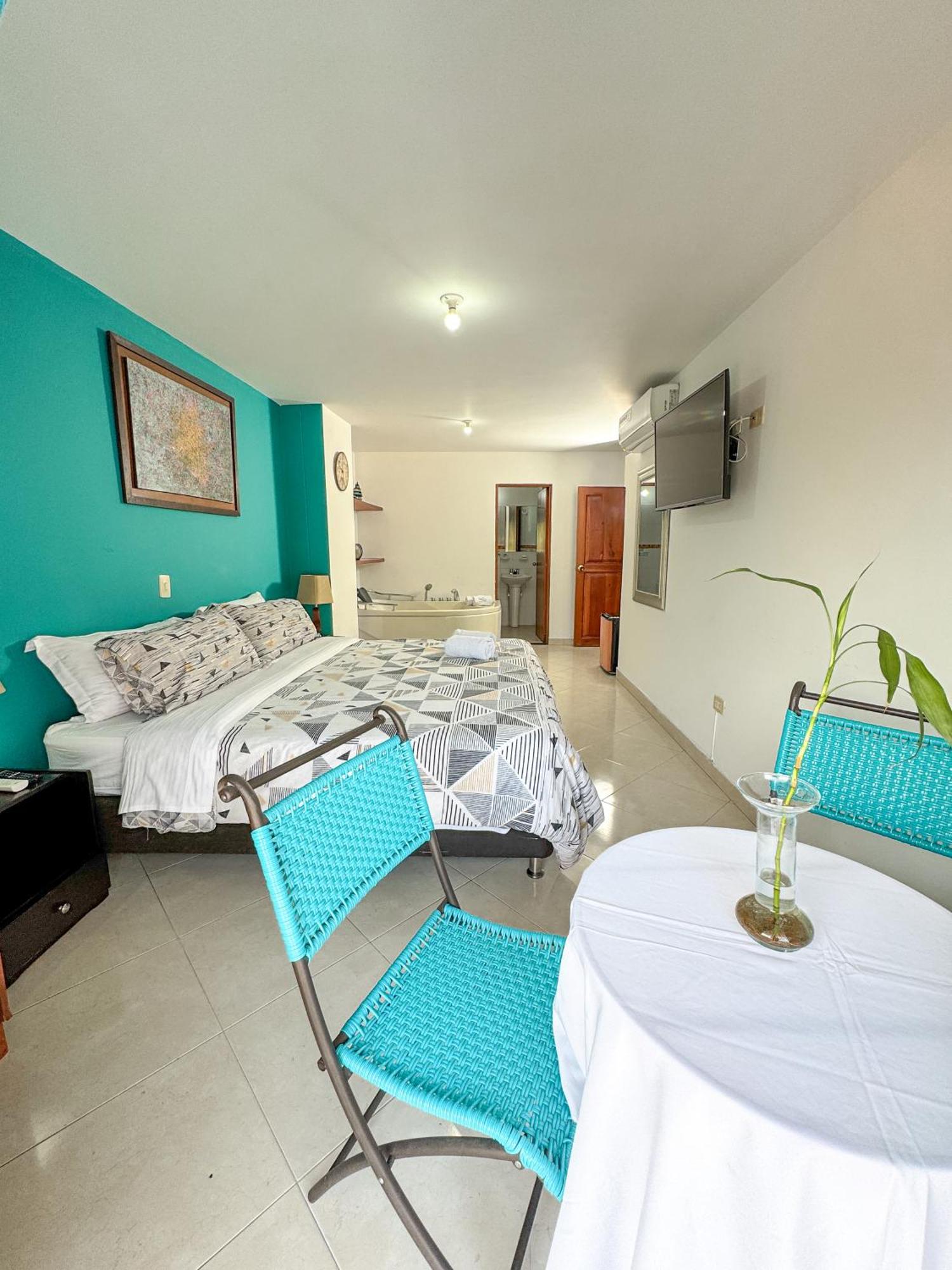 Hotel Puerto Bahia ซานกิล ภายนอก รูปภาพ