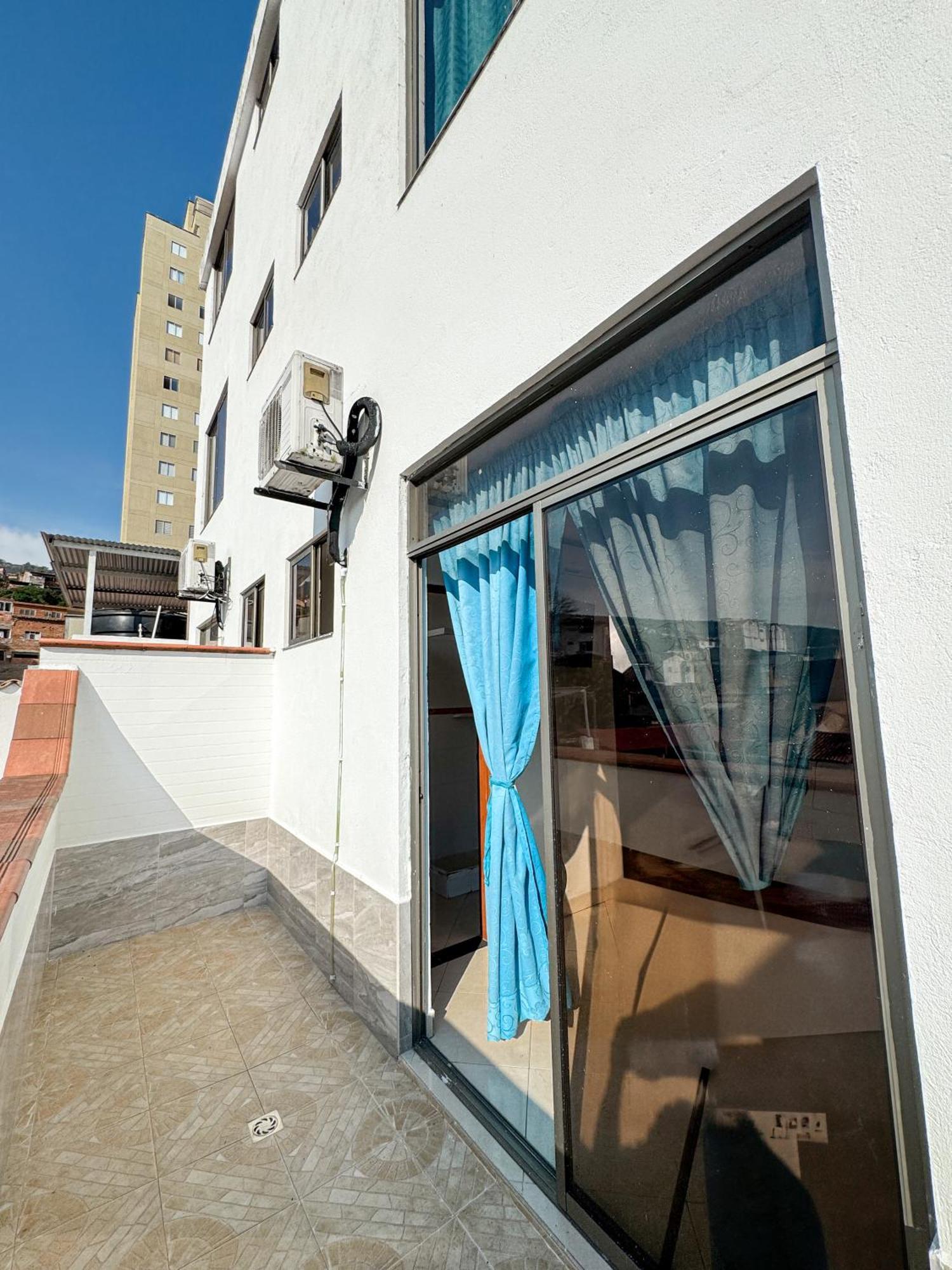 Hotel Puerto Bahia ซานกิล ภายนอก รูปภาพ